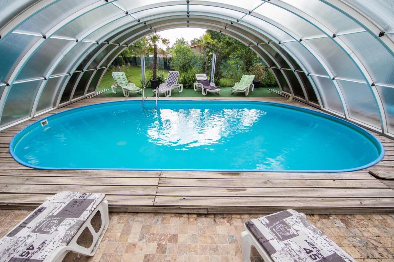 Casa Arcadia 1 Piscina,Jacuzzi, Sauna Buzau Exterior photo